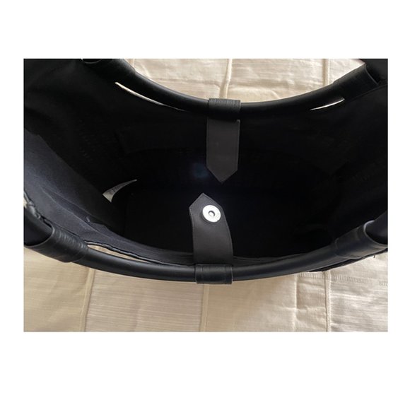 Straw Handbag with Black Handle - Picture 4 of 6